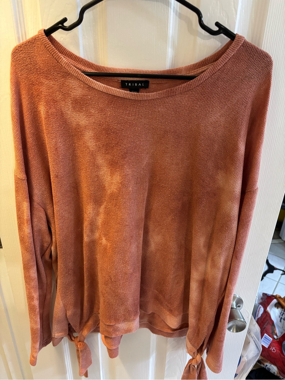 Tribal Scoop-Neck Tie-Hem Sweater in Rust